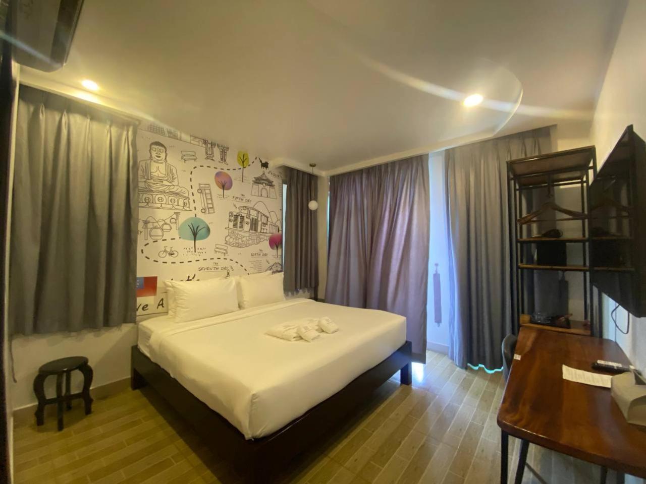 Times Hotel At Bassac Lane Phnom Penh Exterior photo